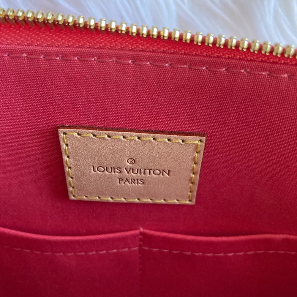 ✨💗Louis Vuitton💗✨ Vernis Alma PM Rose Litchi MINT CONDITION - Picture 14 of 17